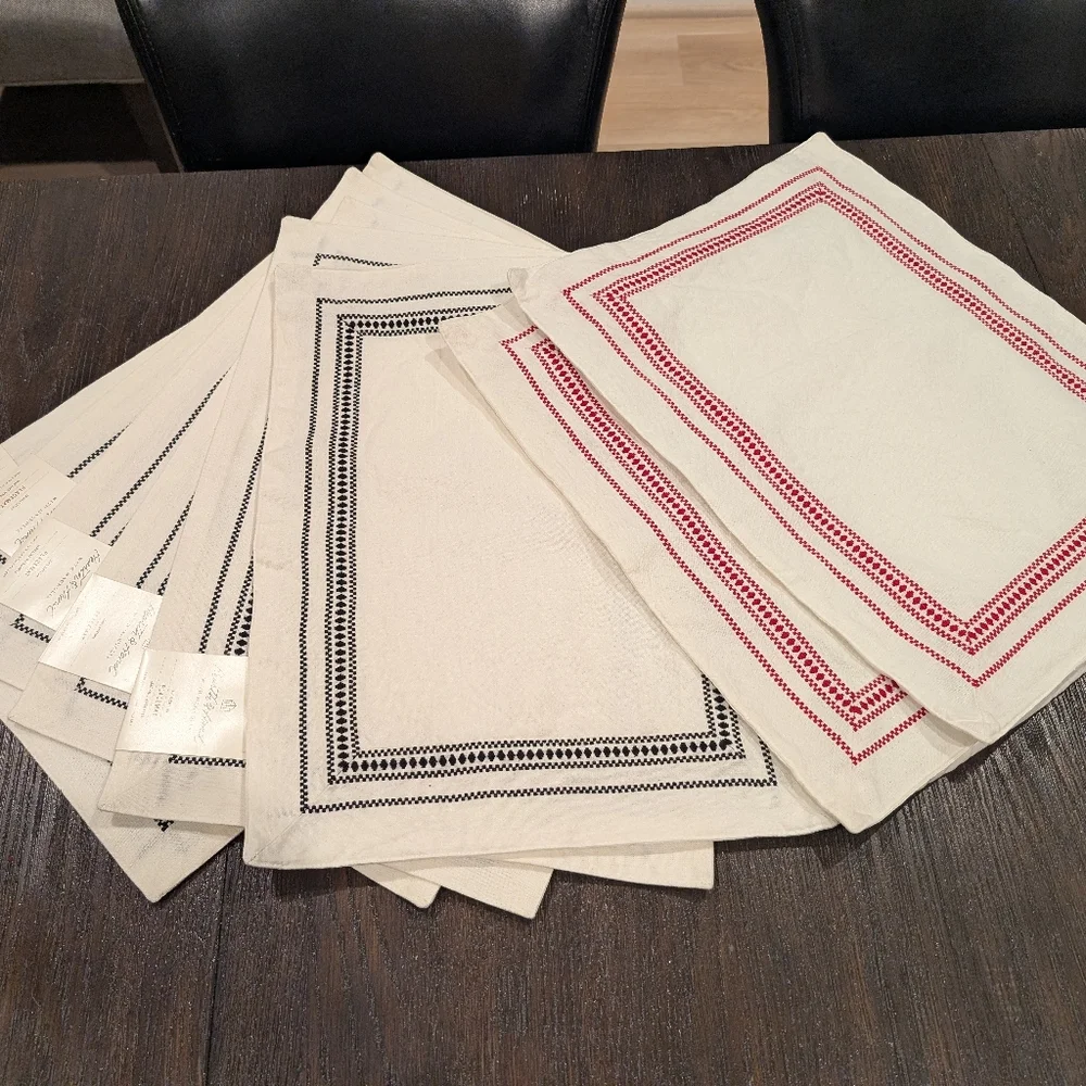 Set of 8 Hearth & Hand Magnolia Placemats 14